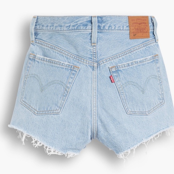 Levi's 501 Light Wash Shorts 32‎ - Picture 1 of 5